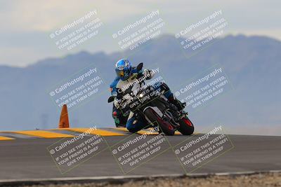 media/Sep-11-2022-SoCal Trackdays (Sun) [[81b7e951af]]/Turn 9 (930am)/